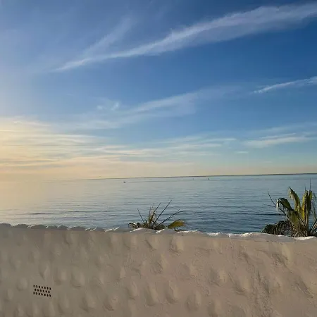 Atico Sobre El Mar Apartment